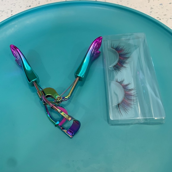 NEVER USED Special Edition Tarte Mermaid-themed Eyelash Curler & False Lashes - Picture 9 of 9